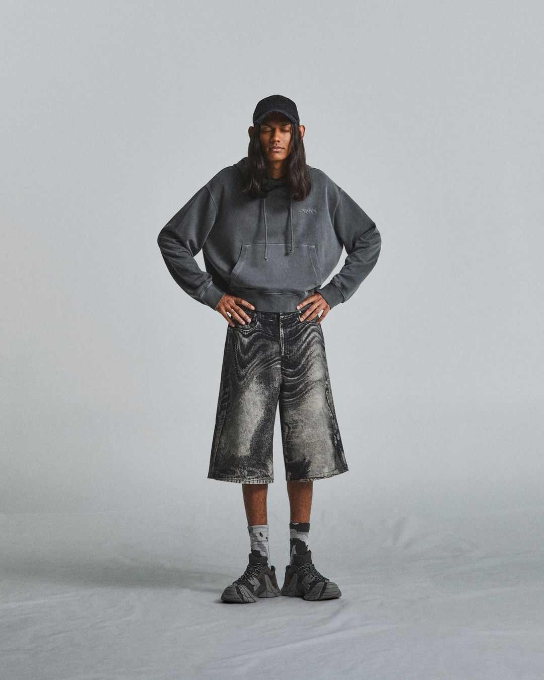 Achilles Ion Gabriel引领CAMPERLAB风格革新 打造Z世代鞋履潮流(图7)