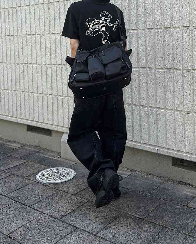 Achilles Ion Gabriel引领CAMPERLAB风格革新 打造Z世代鞋履潮流(图20)