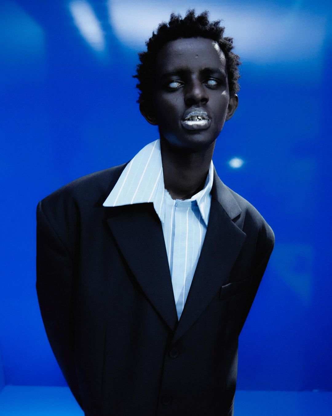 Achilles Ion Gabriel引领CAMPERLAB风格革新 打造Z世代鞋履潮流(图45)