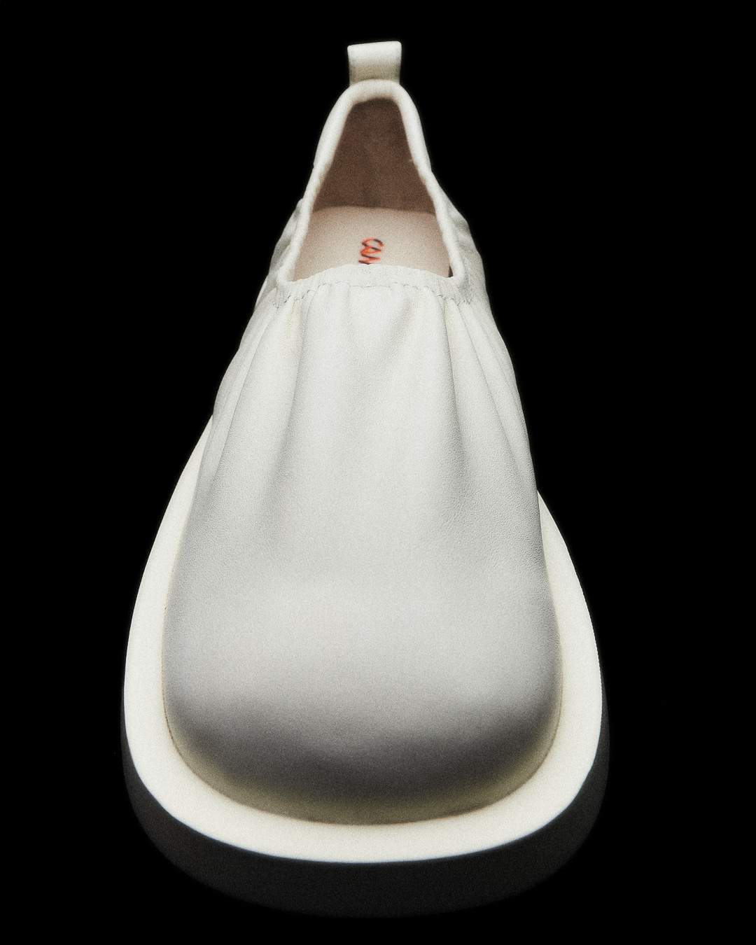 Achilles Ion Gabriel引领CAMPERLAB风格革新 打造Z世代鞋履潮流(图41)