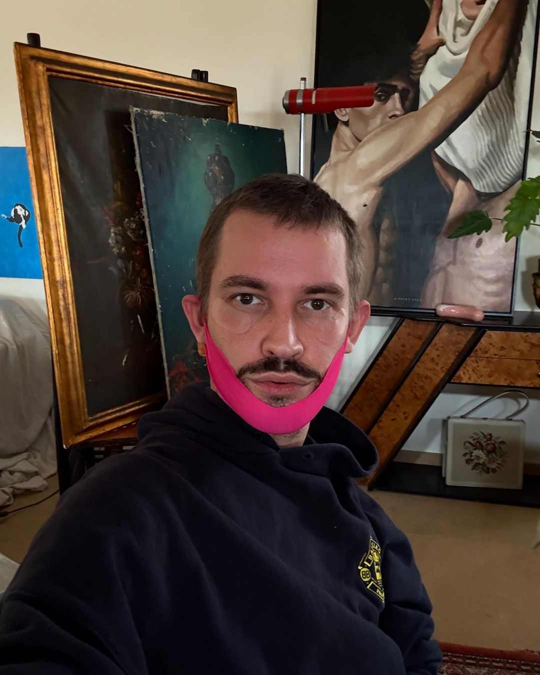 Achilles Ion Gabriel引领CAMPERLAB风格革新 打造Z世代鞋履潮流(图60)