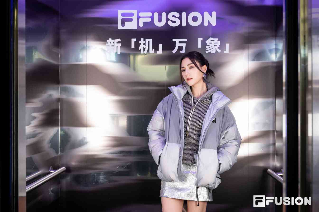 进阶版机能美学融合时尚度，城市机能服饰呈现多样形态(图11)