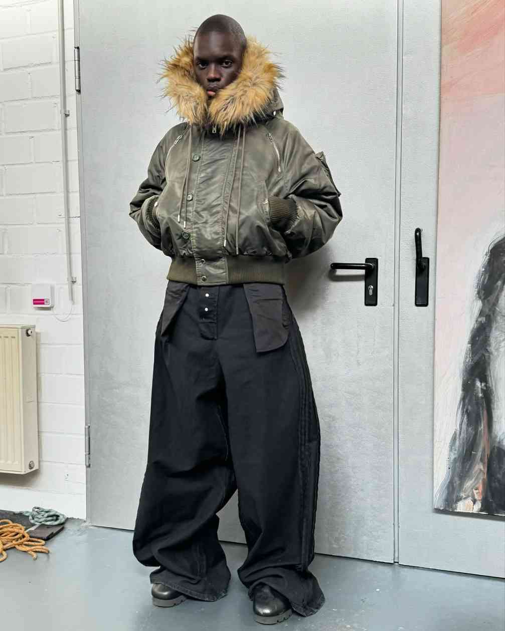 N2B飞行夹克重新崛起，军装经典如何融入现代时尚设计(图3)