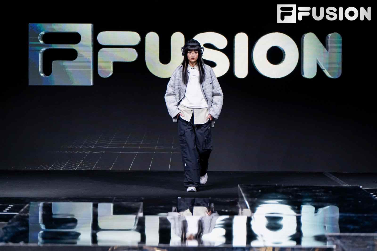 进阶版机能美学融合时尚度，城市机能服饰呈现多样形态(图18)