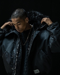 N2B飞行夹克重新崛起，军装经典如何融入现代时尚设计(图30)