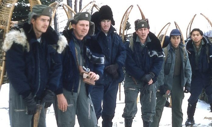 N2B飞行夹克重新崛起，军装经典如何融入现代时尚设计(图32)