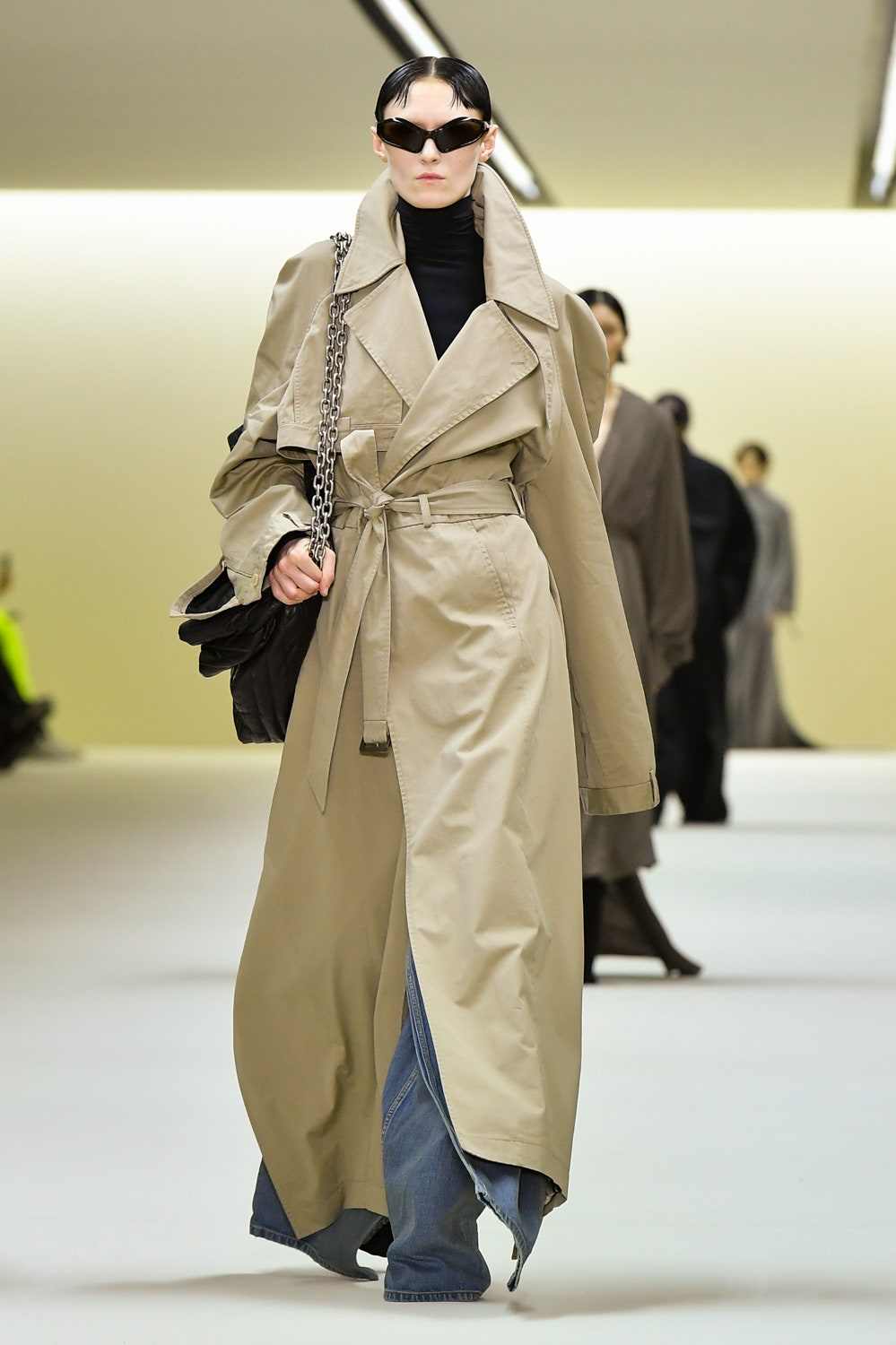 只记住了兰博基尼联名？其实 Demna 表达的很多(图52)