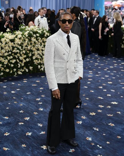 静奢风席卷时尚圈 主流奢侈品牌如何平衡低调奢华与张扬标识(图15)