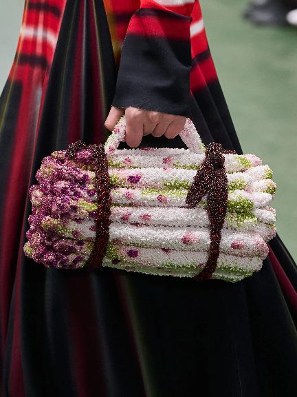 静奢风席卷时尚圈 主流奢侈品牌如何平衡低调奢华与张扬标识(图29)