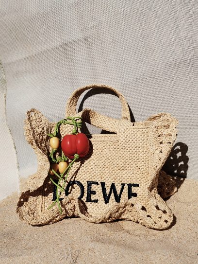 静奢风席卷时尚圈 主流奢侈品牌如何平衡低调奢华与张扬标识(图36)