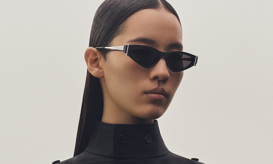 McQueen几何风格太阳镜系列，金属T-Bar细节设计 - 臻雅致裁服装网