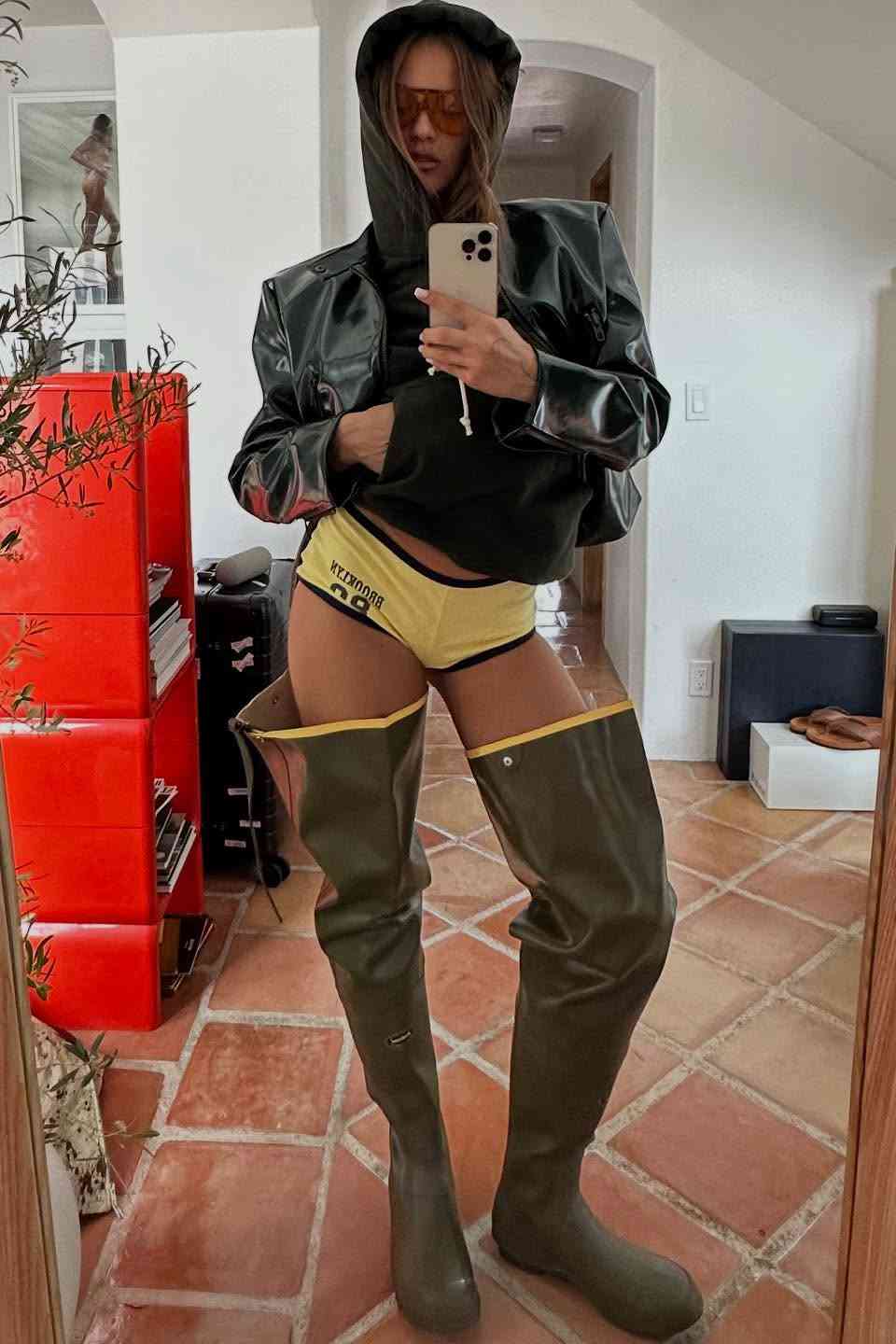 因 YEEZY 团队出身走红，该轮到她了(图49)