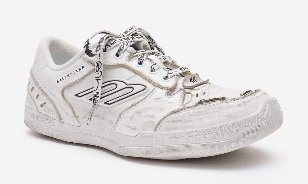 Balenciaga 2025秋冬Hamptons Sneaker鞋款发布，De - 臻雅致裁服装网