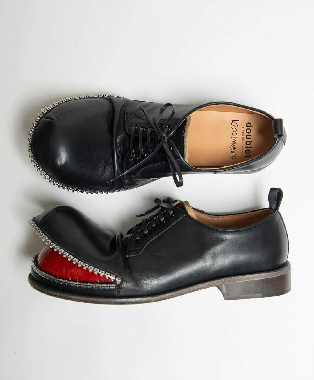 CdG 的这些「怪鞋子」，都出自一人之手(图20)