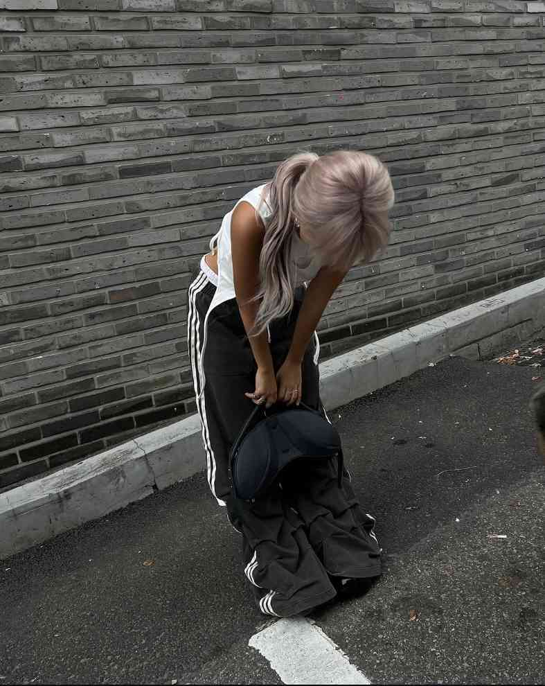 荒诞美学碰撞运动时尚 | AVAVAV x Adidas联名系列演绎极限创意(图22)