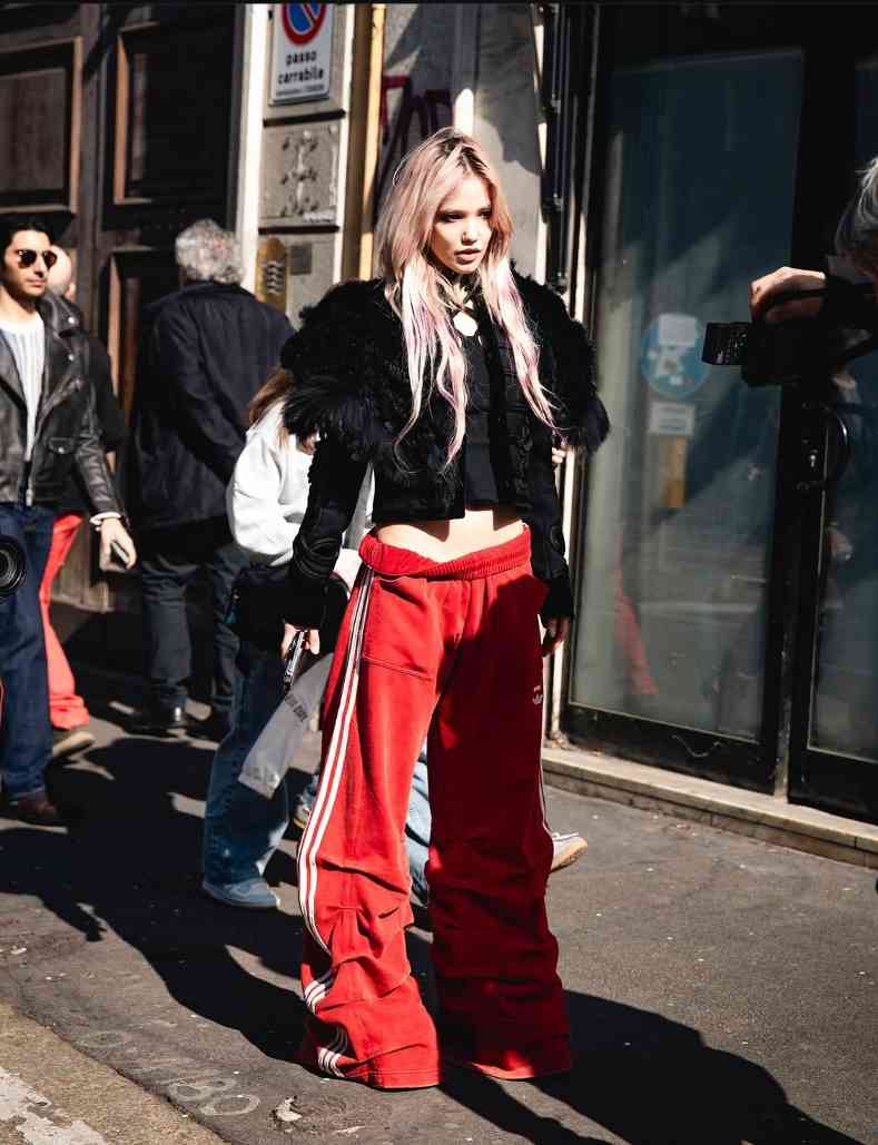 荒诞美学碰撞运动时尚 | AVAVAV x Adidas联名系列演绎极限创意(图33)