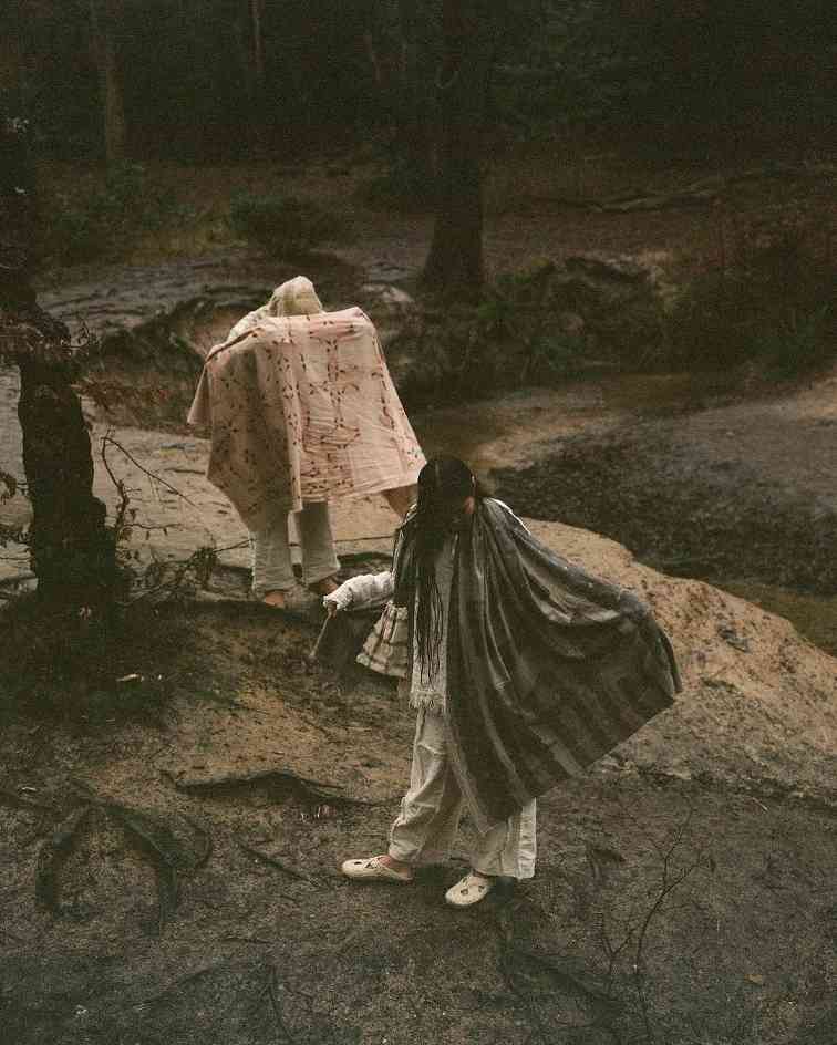 复古文化复兴与传统材质重新定义当代潮流(图36)