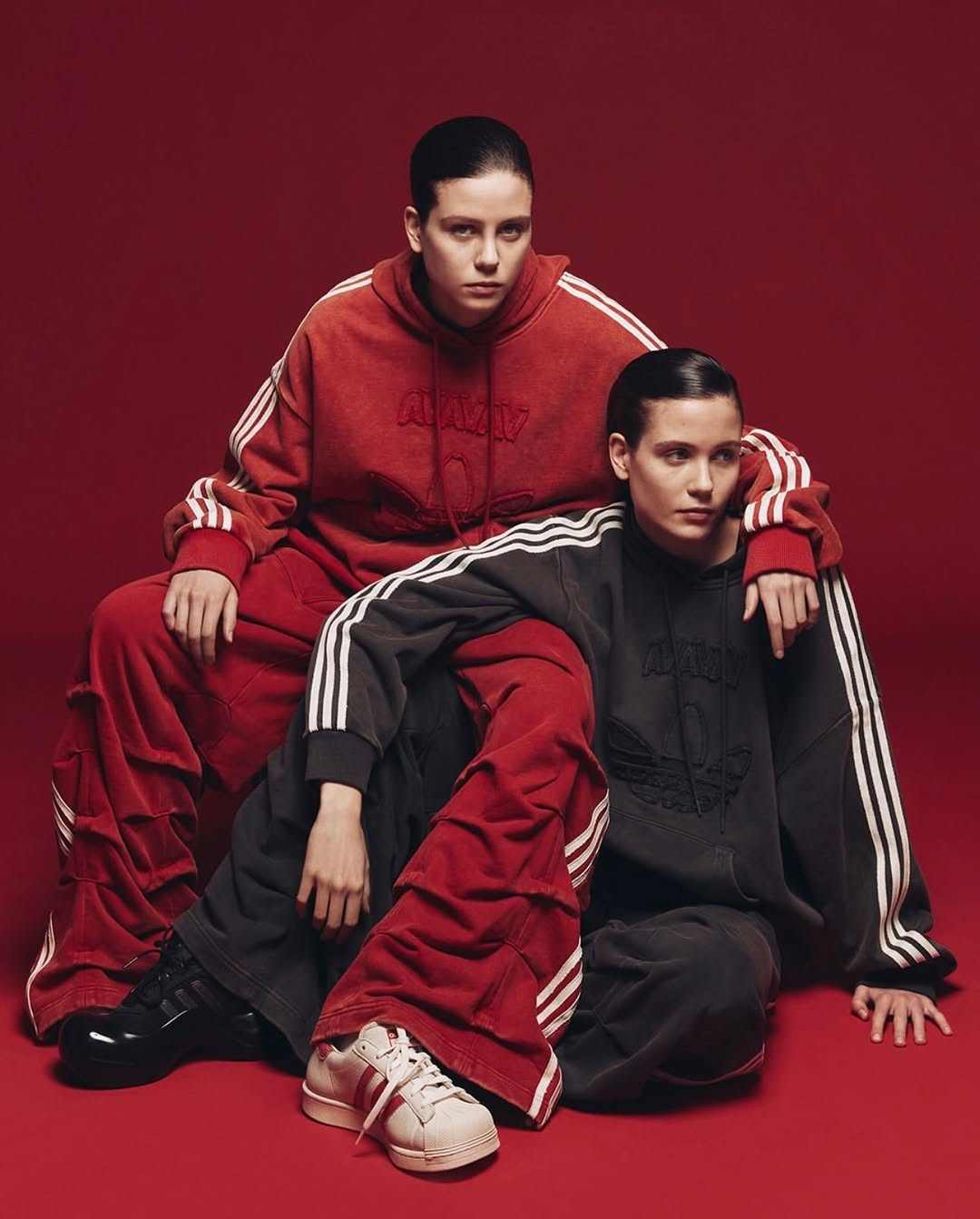 AVAVAV与adidas联名系列：颠覆性设计与暗黑美学的碰撞(图12)