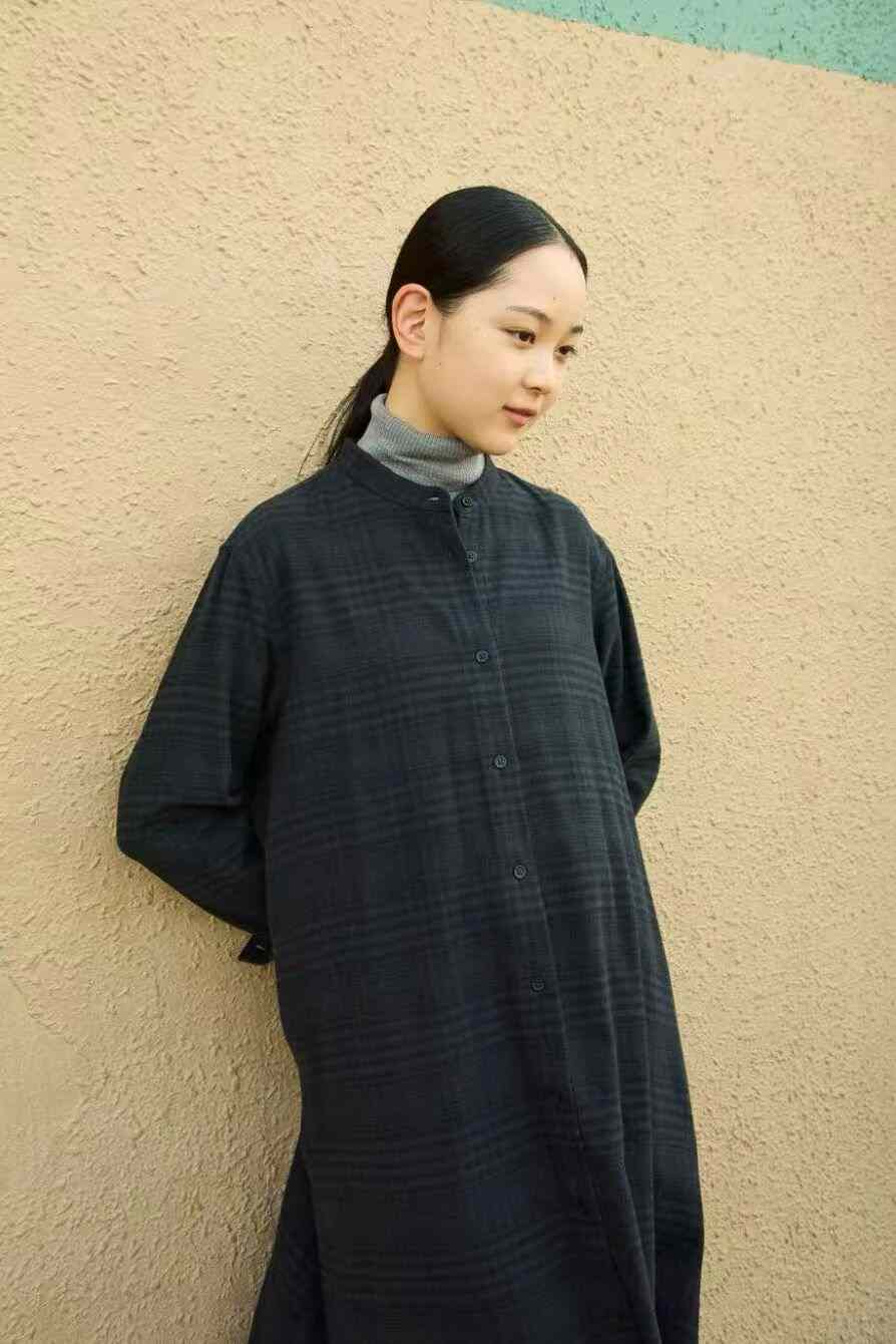 法兰绒穿搭指南：解锁多场景风格与温暖实用主义(图2)