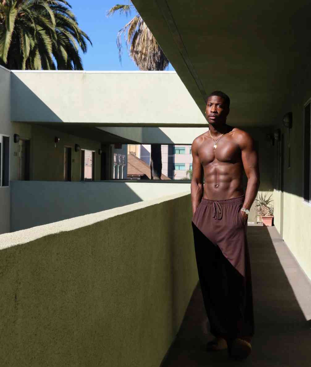 SKIMS男装线如何以普适性与舒适感重塑基础款市场(图16)