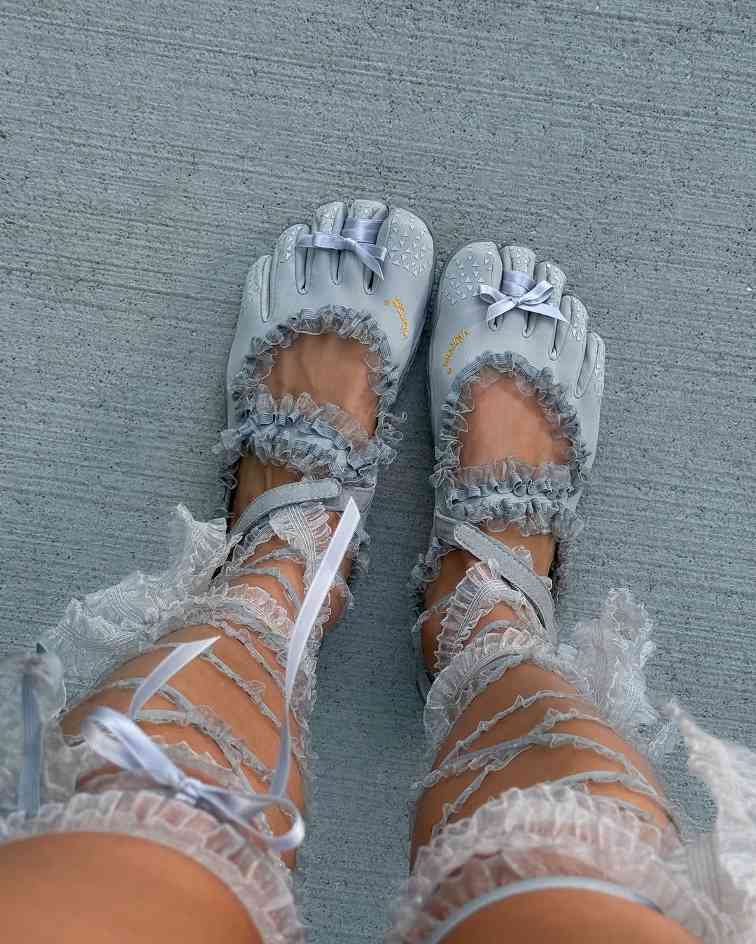 五趾鞋如何从小众走向主流？时尚趋势与搭配灵感解析(图13)