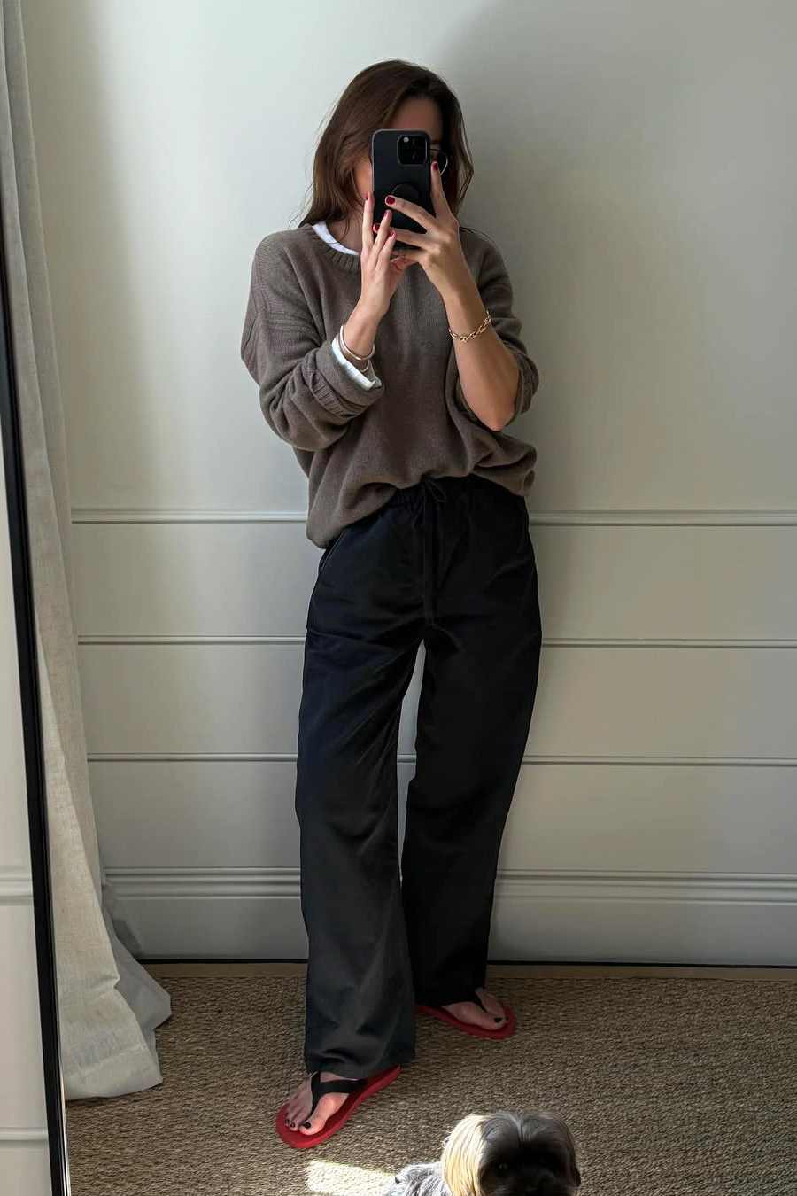 690美元人字拖登顶热搜，逆势走红背后的时尚消费逻辑(图31)