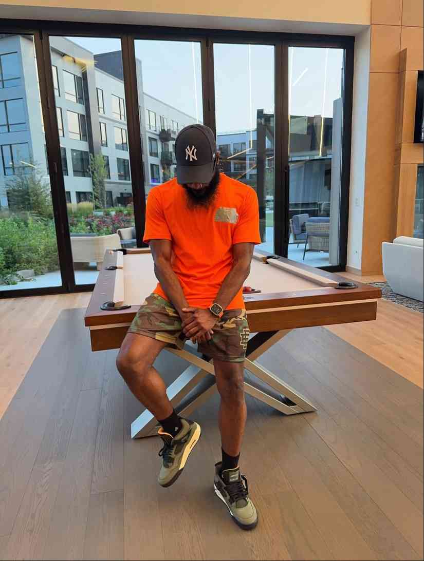 UNDEFEATED联名Air Jordan IV复刻，市场热度与收藏价值解析(图18)