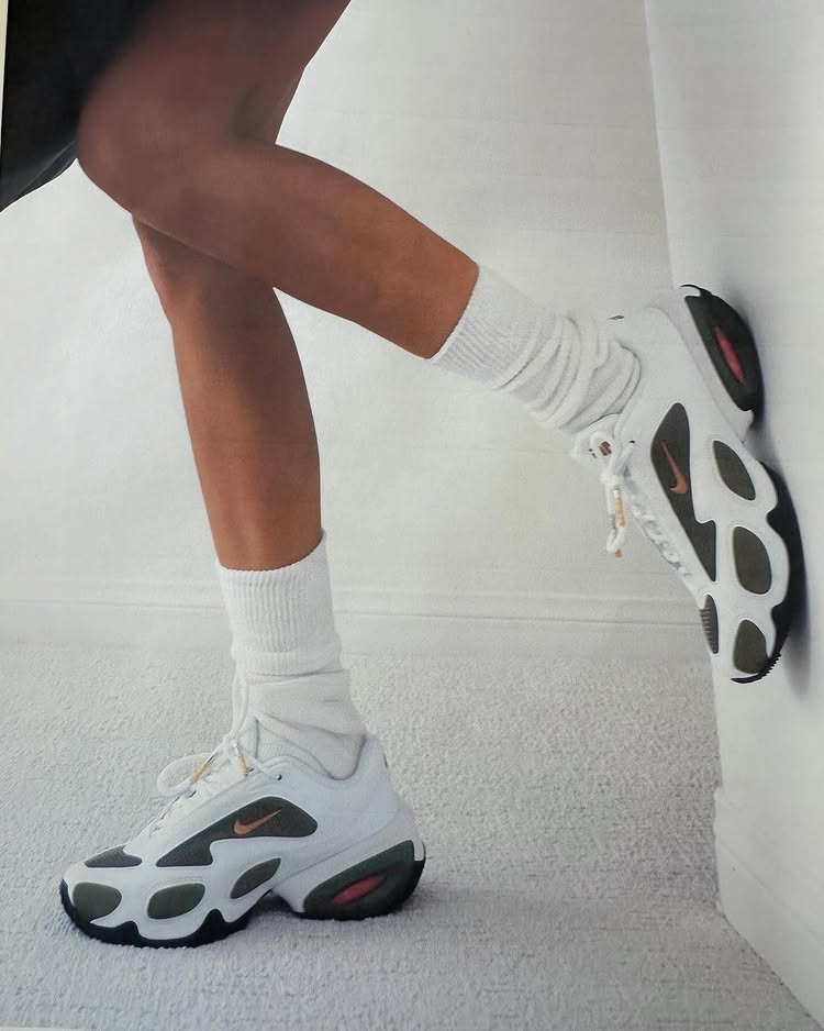 Veneda Carter造型风格解析：从YEEZY到Nike的时尚蜕变(图2)