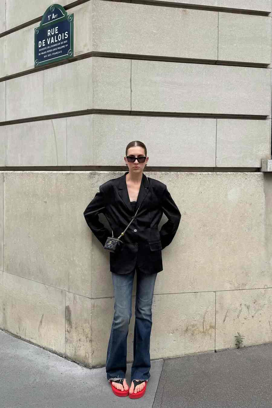 690美元人字拖登顶热搜，逆势走红背后的时尚消费逻辑(图21)