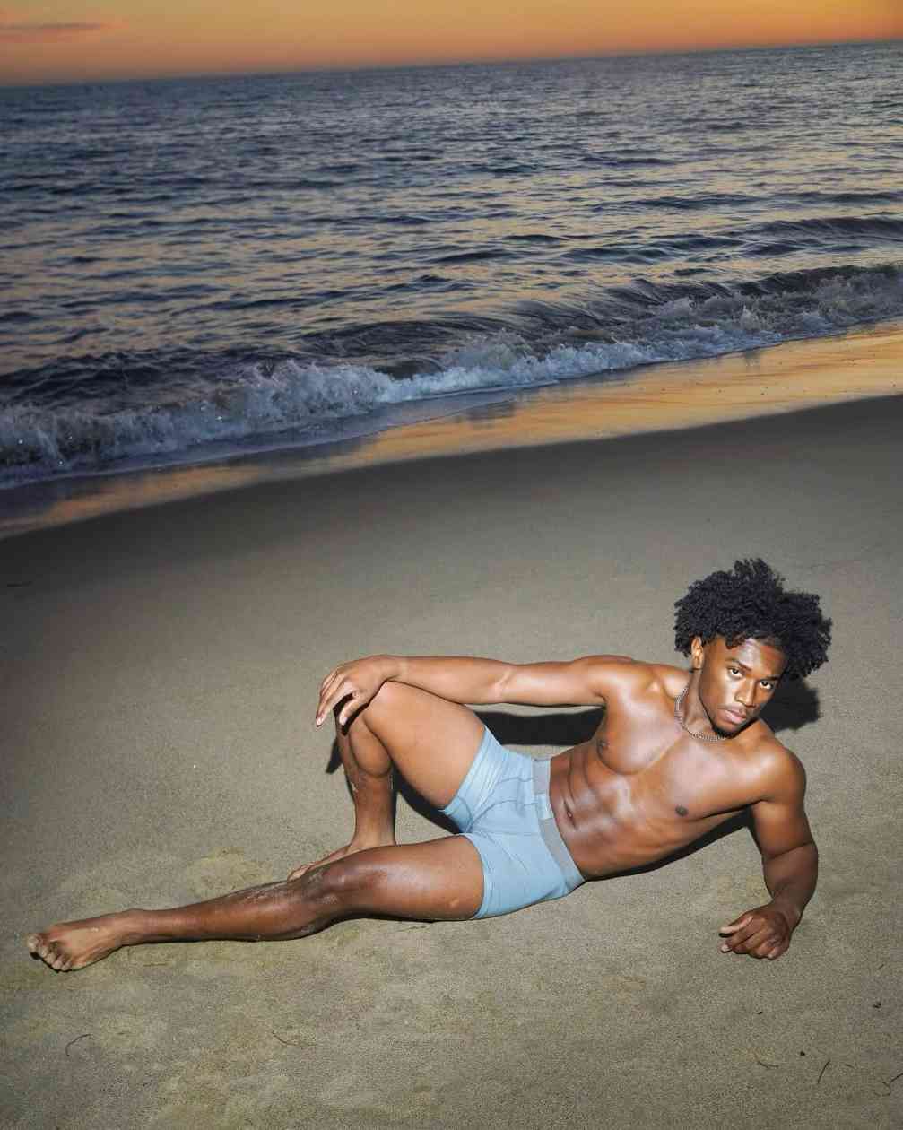 SKIMS男装线如何以普适性与舒适感重塑基础款市场(图11)