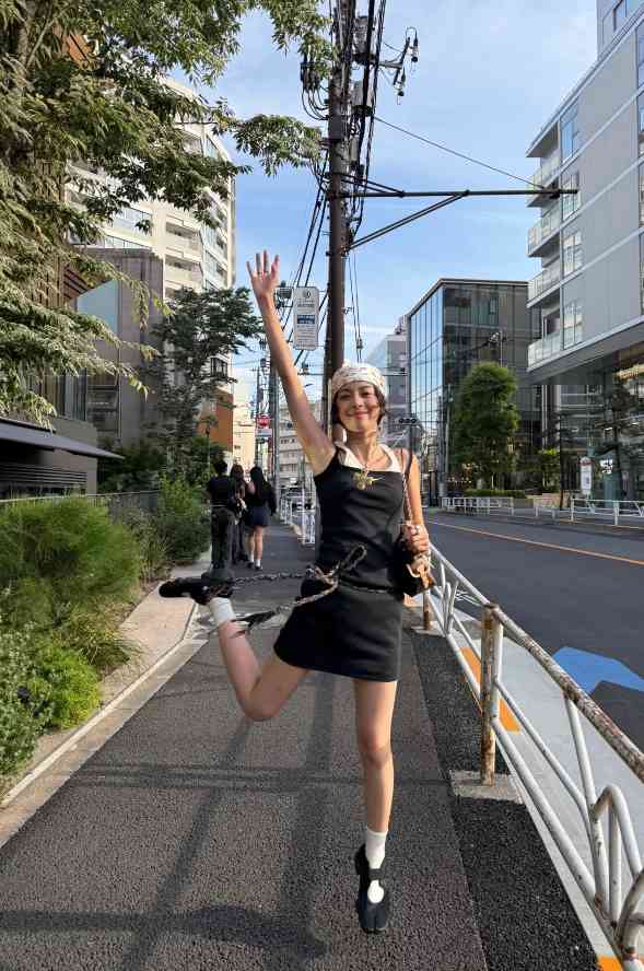 女性化元素如何重塑经典鞋履，芭蕾舞鞋与玛丽珍风格融合新趋势(图34)