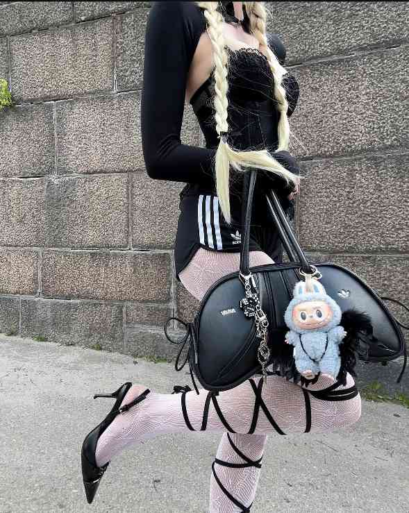 AVAVAV与adidas联名系列：颠覆性设计与暗黑美学的碰撞(图30)