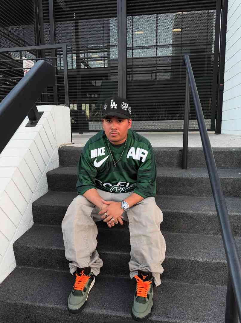 UNDEFEATED联名Air Jordan IV复刻，市场热度与收藏价值解析(图23)