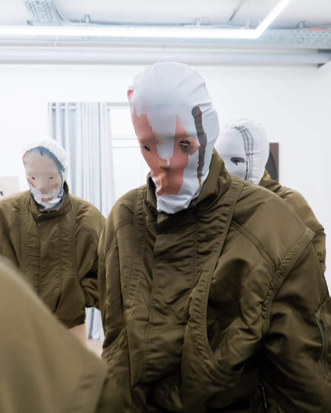 街头基因融合高定骨架，新锐设计师品牌如何定义未来时尚(图21)