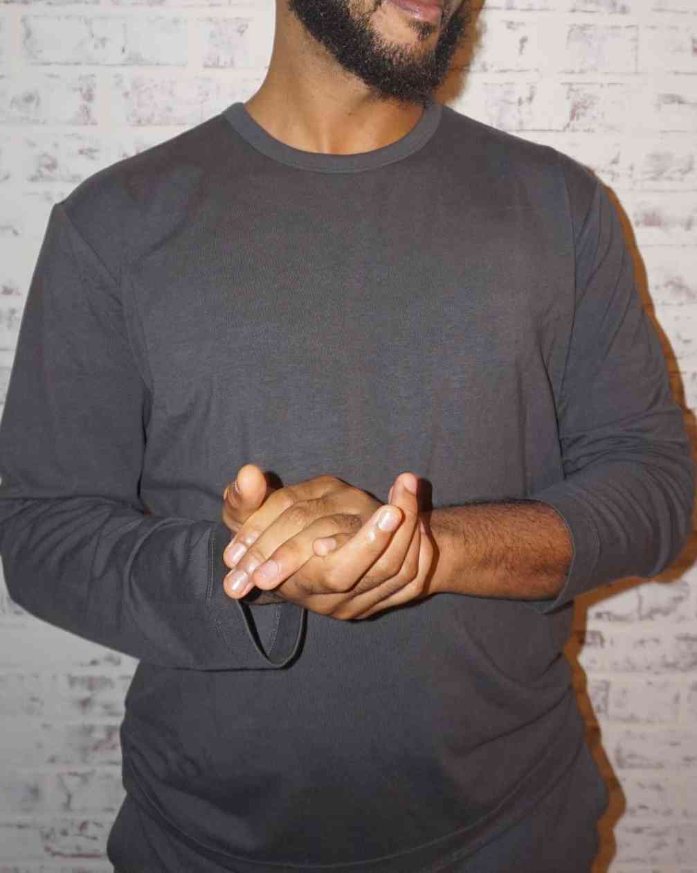 SKIMS男装线如何以普适性与舒适感重塑基础款市场(图18)