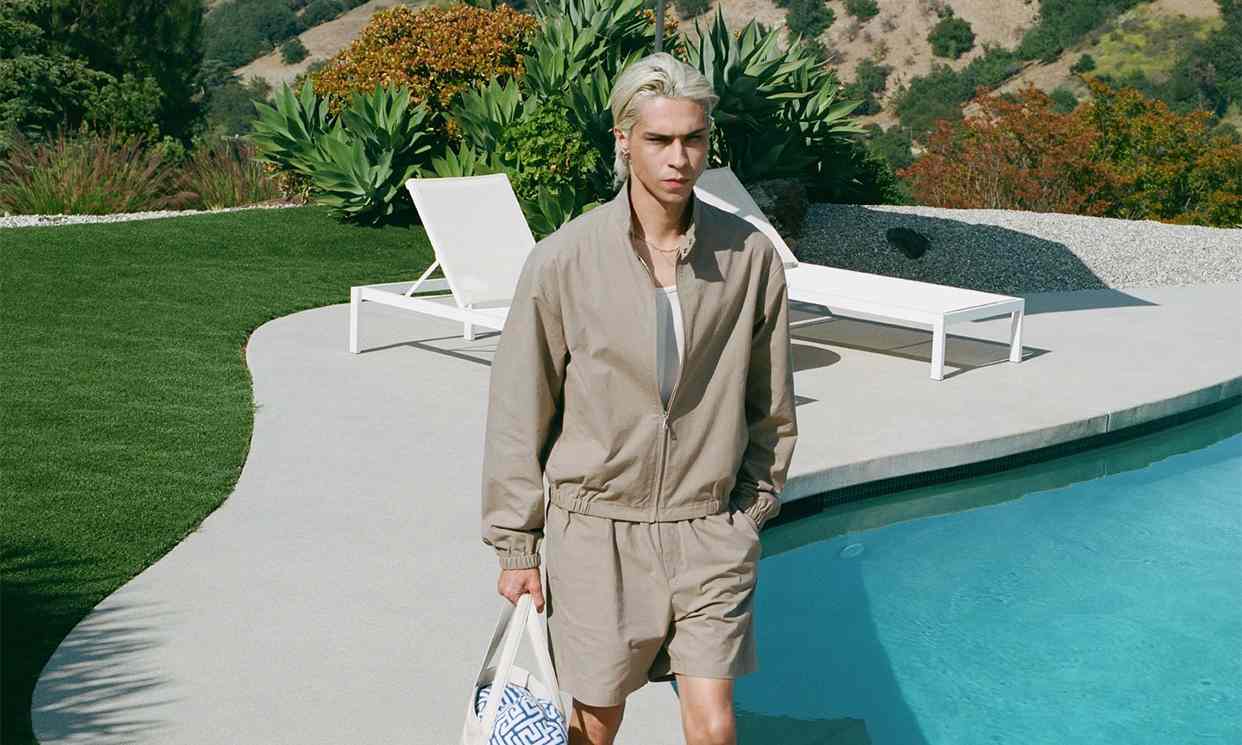 全新夏季系列发布，街头风格夹克引领早秋穿搭新风尚 - 臻雅致裁服装网