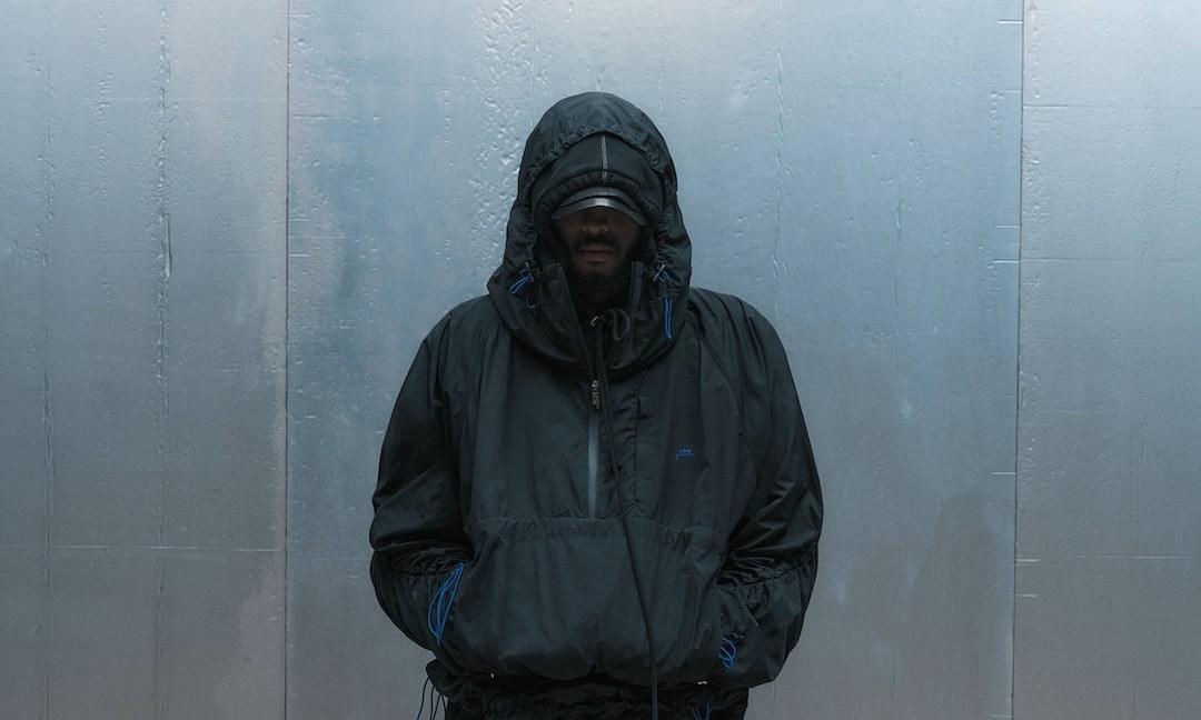 A-COLD-WALL* 2025春夏系列发布，聚焦面料创新与不对称设计 - 臻雅致裁服装网