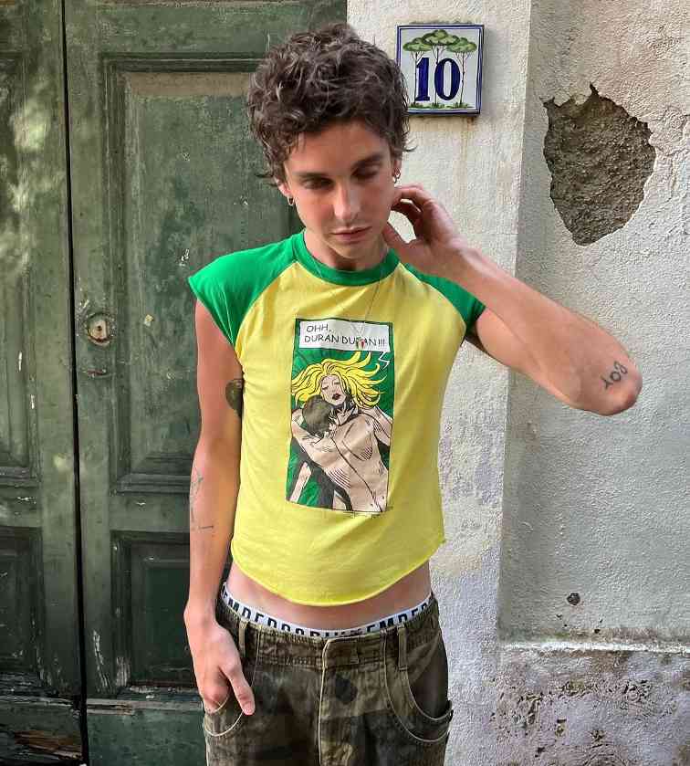 造型师如何引领潮流趋势？从幕后到台前的风格影响力(图33)