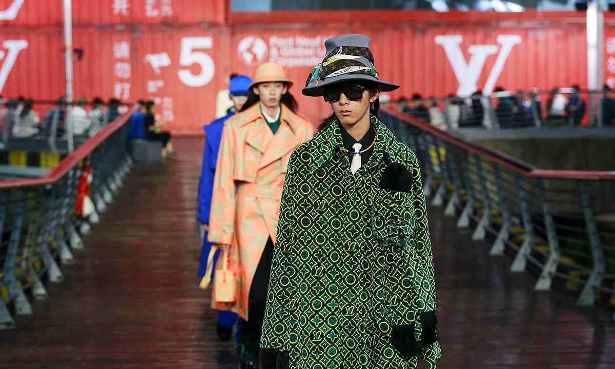 探索时尚品牌如何通过系列设计传递多元文化与团结理念(图26)