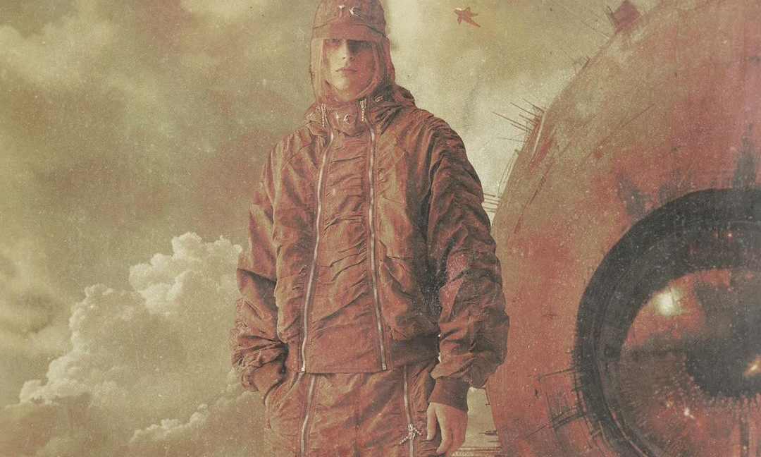 2025春夏系列型录发布，硬核军事风与概念时尚融合 - 臻雅致裁服装网