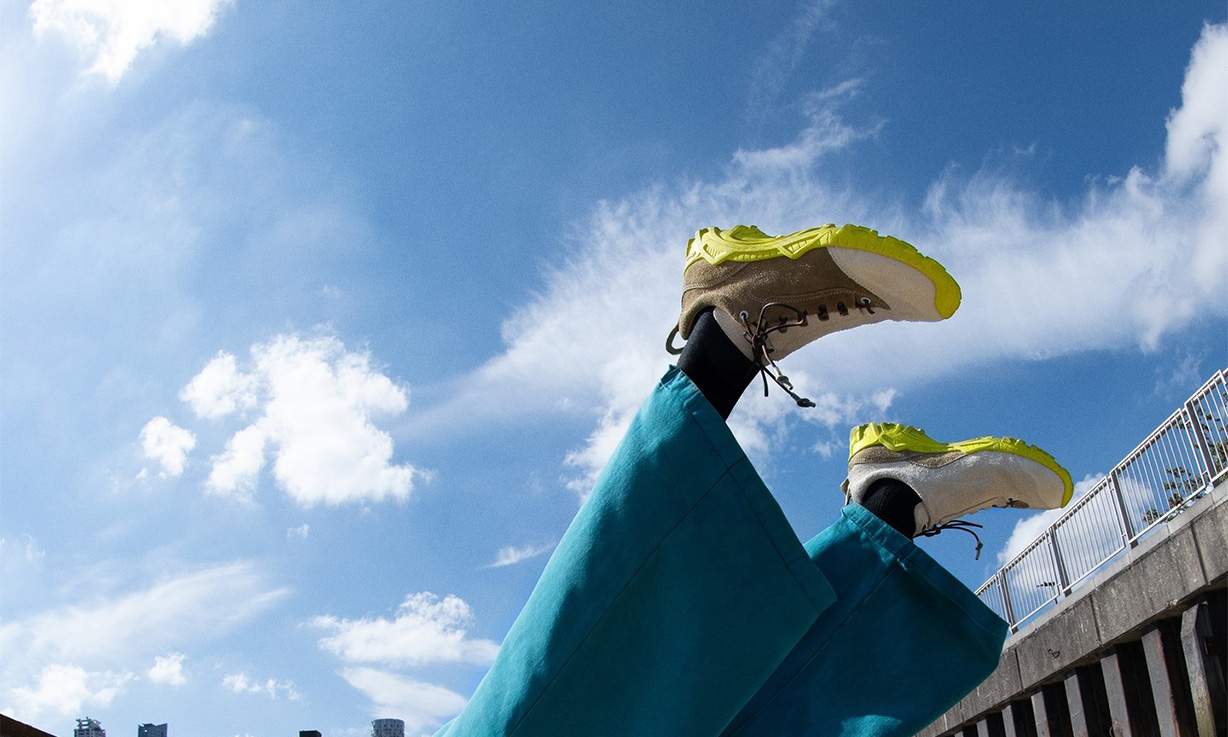 Luxury Outdoor鞋履趋势解析：新锐品牌如何重塑户外美学与功能平衡 - 臻雅致裁服装网