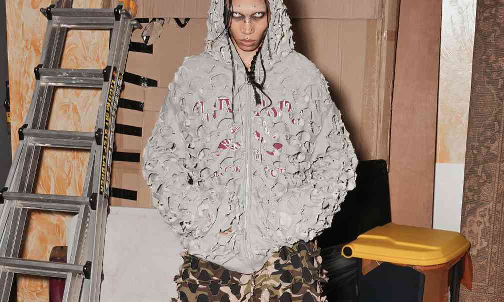 韩国新锐品牌如何以叛逆设计引领青年时尚潮流 - 臻雅致裁服装网