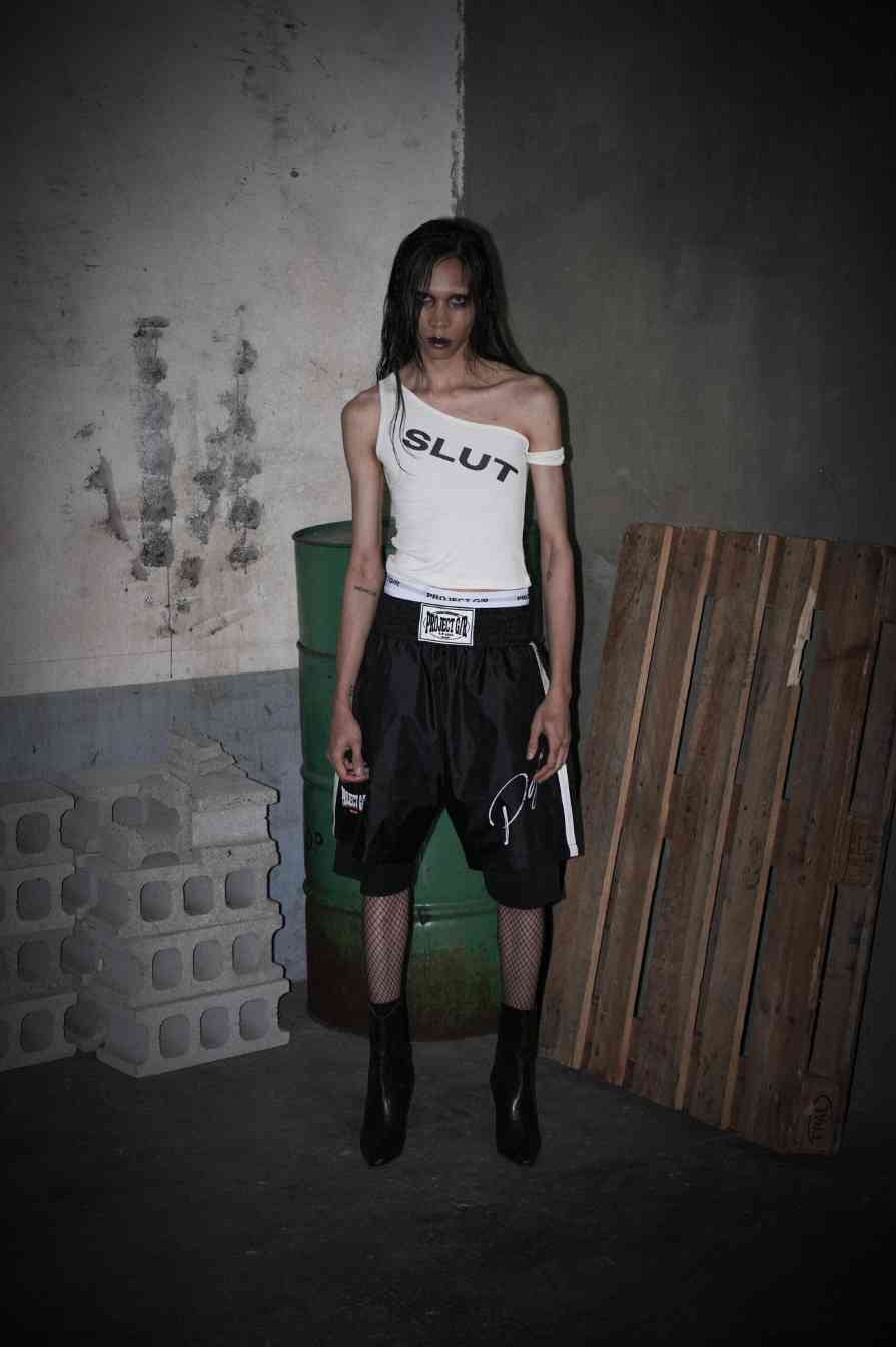 韩国新锐品牌如何以叛逆设计引领青年时尚潮流(图9)