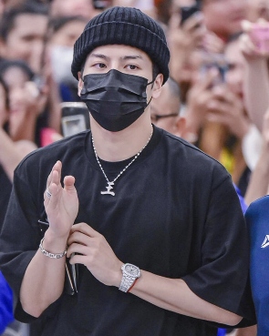 明星私人物品拍卖创新高，粉丝经济与品牌营销的共赢新范式(图17)