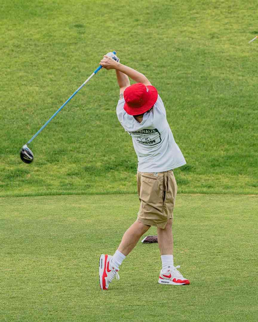 高尔夫穿搭破圈：从精英专属到多元生活方式的风格演变(图10)