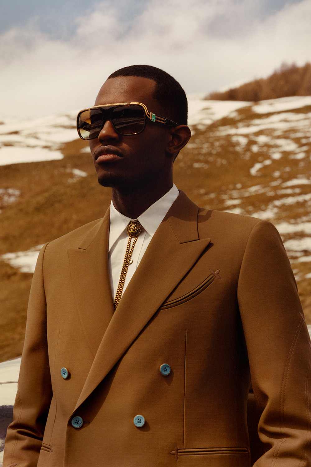 LV与Timberland联名靴款重塑工装风格，探索西部与嘻哈文化融合(图9)