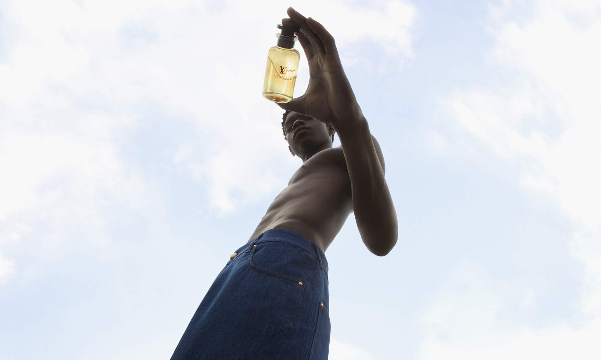 LOUIS VUITTON 发布 LVERS 香水广告片 - 臻雅致裁服装网