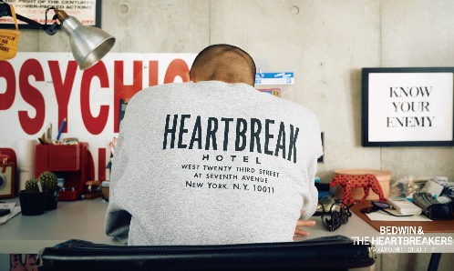 2024秋冬系列型录发布，轻松氛围与多功能设计解析