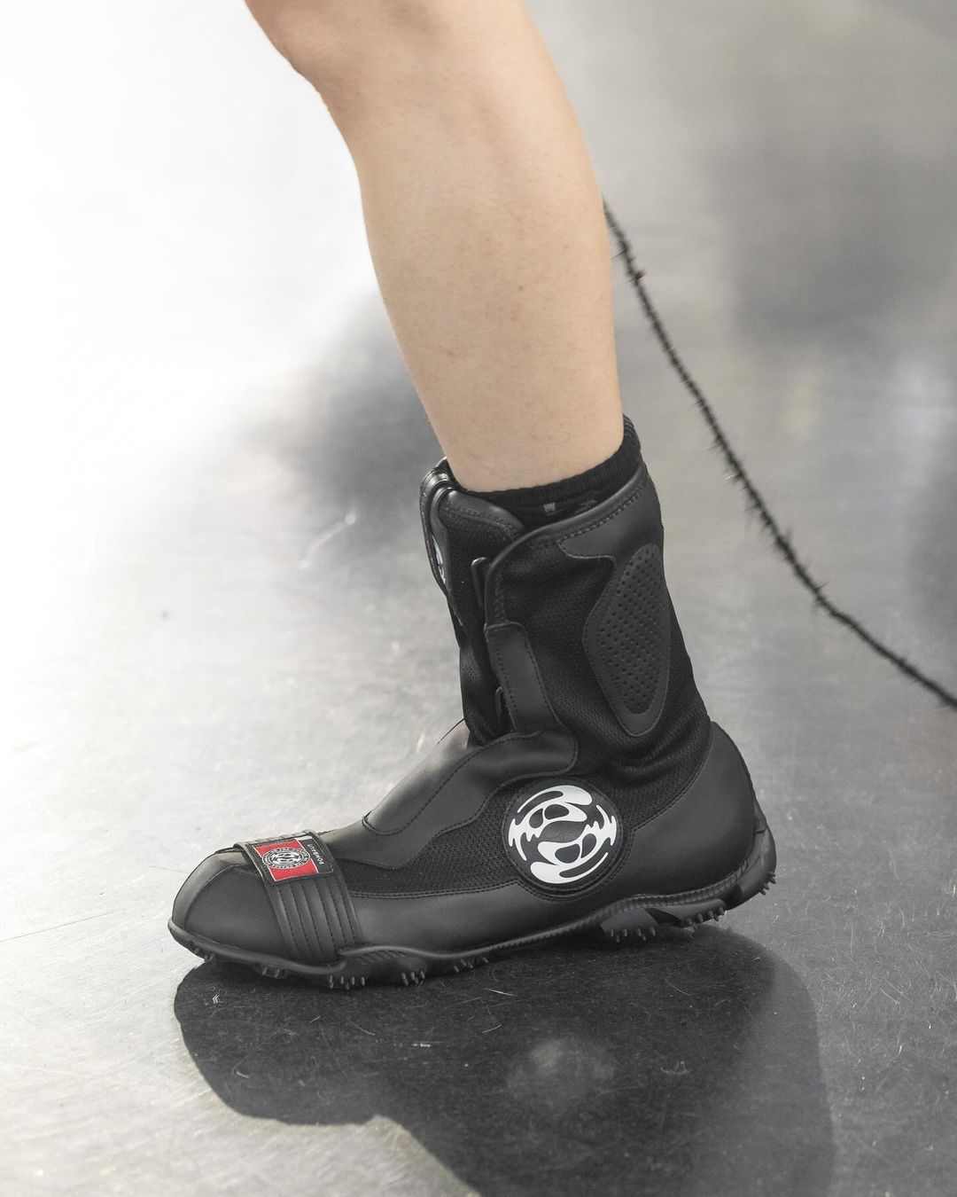 从繁复堆砌到简约融合，小众鞋履品牌的风格进化之路(图10)